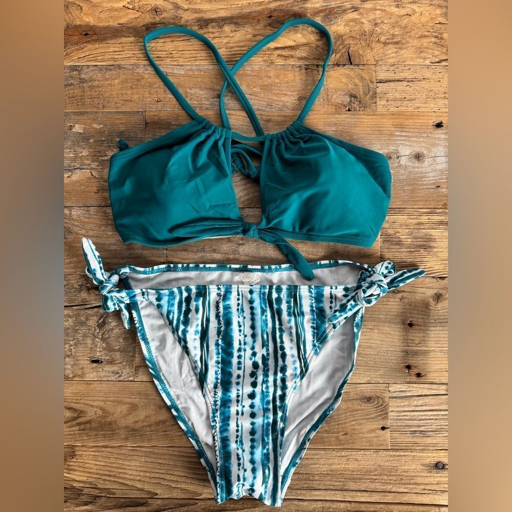 NWT AttracoSports Tie Front Bikini - L